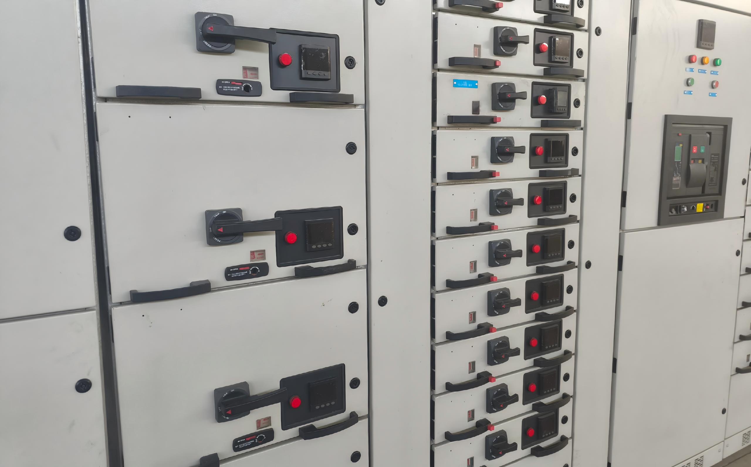 high-voltage transmission and distribution switchgear