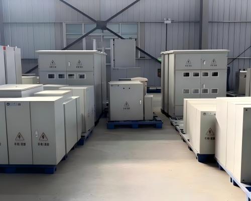 Metal distribution box